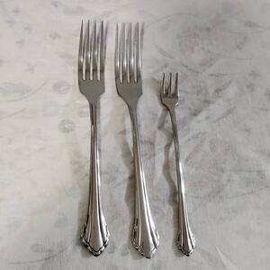 3 Pieces Oneida Community Clarette Forks 2 Dinner 1 Cocktail Seafood Stainless